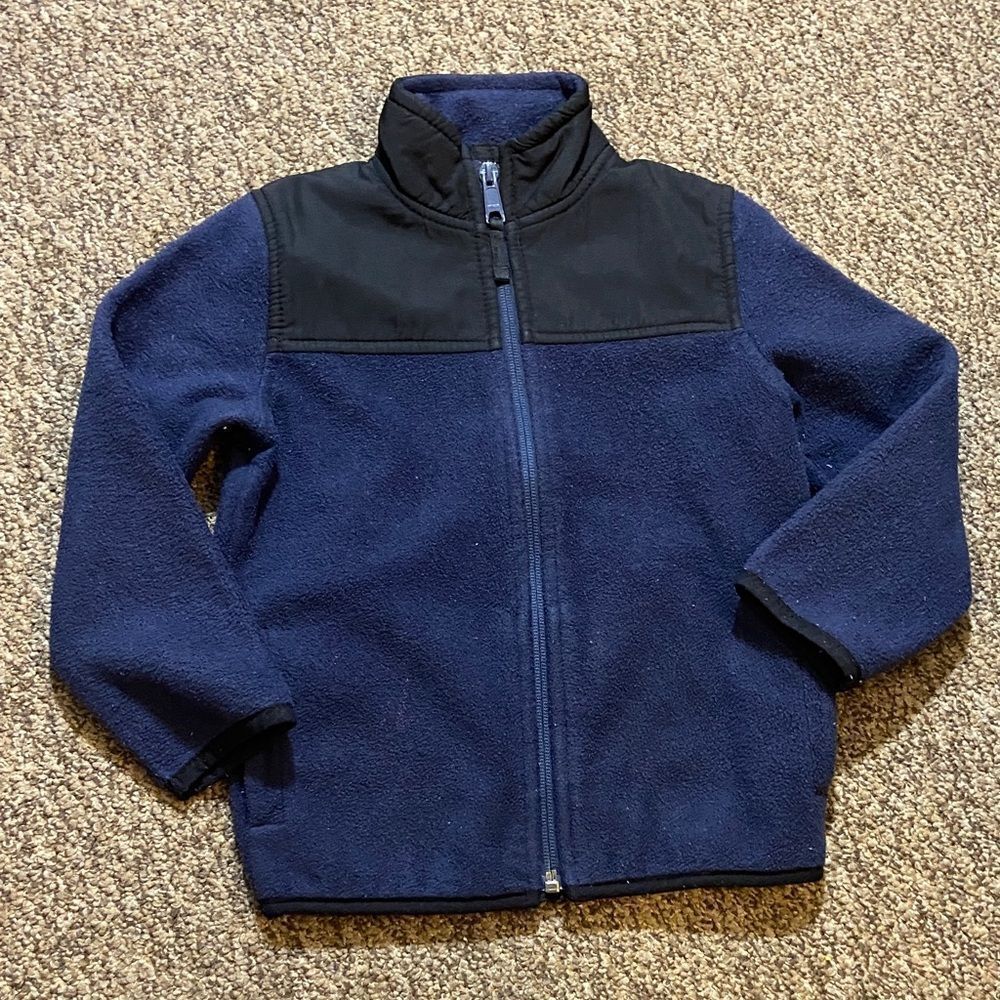 10/$50 The Children's Place Navy and Black Puffer Jacket Size 4T